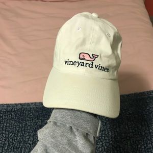 Vineyard vines hat